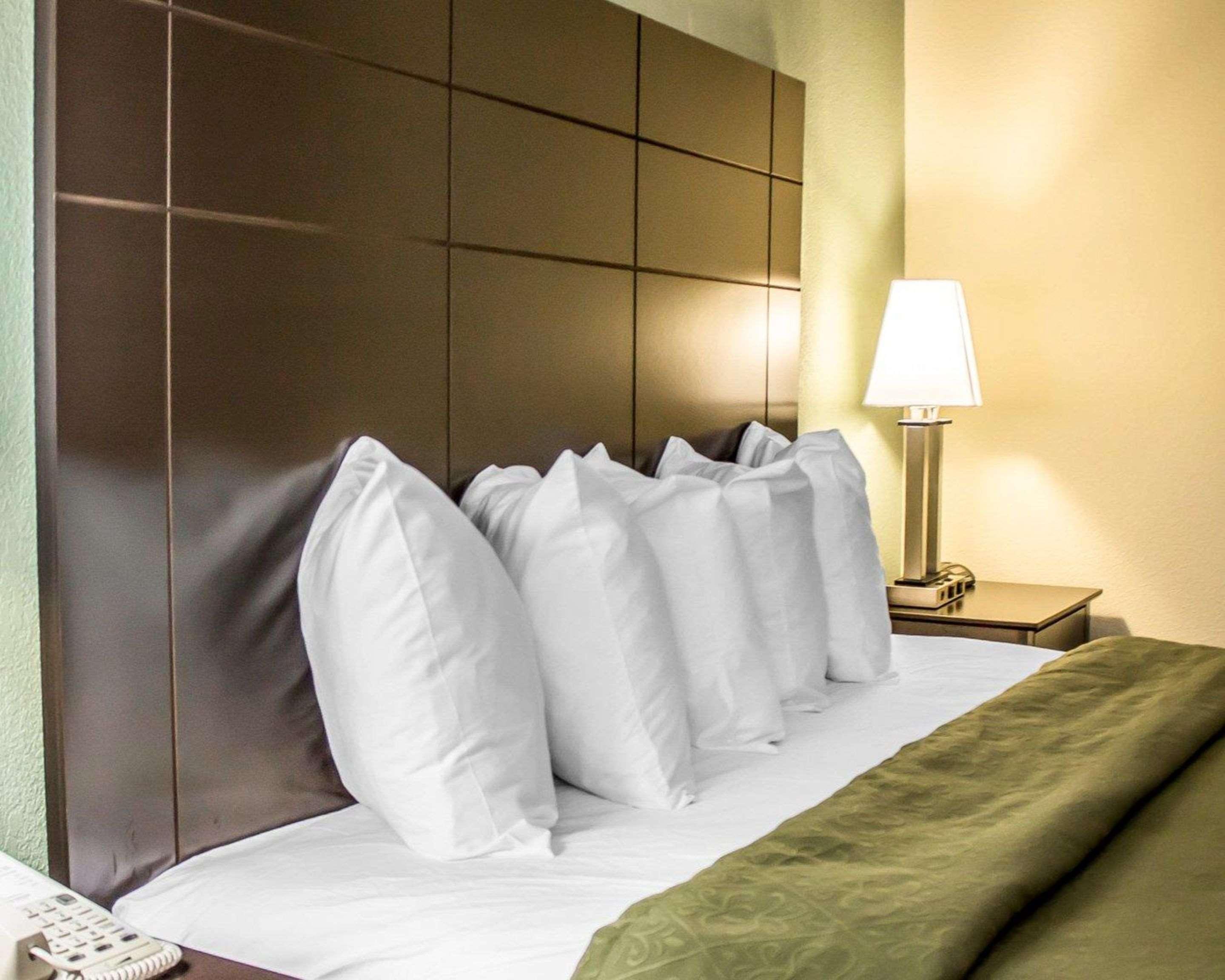 Inn Минокуа Екстериор снимка