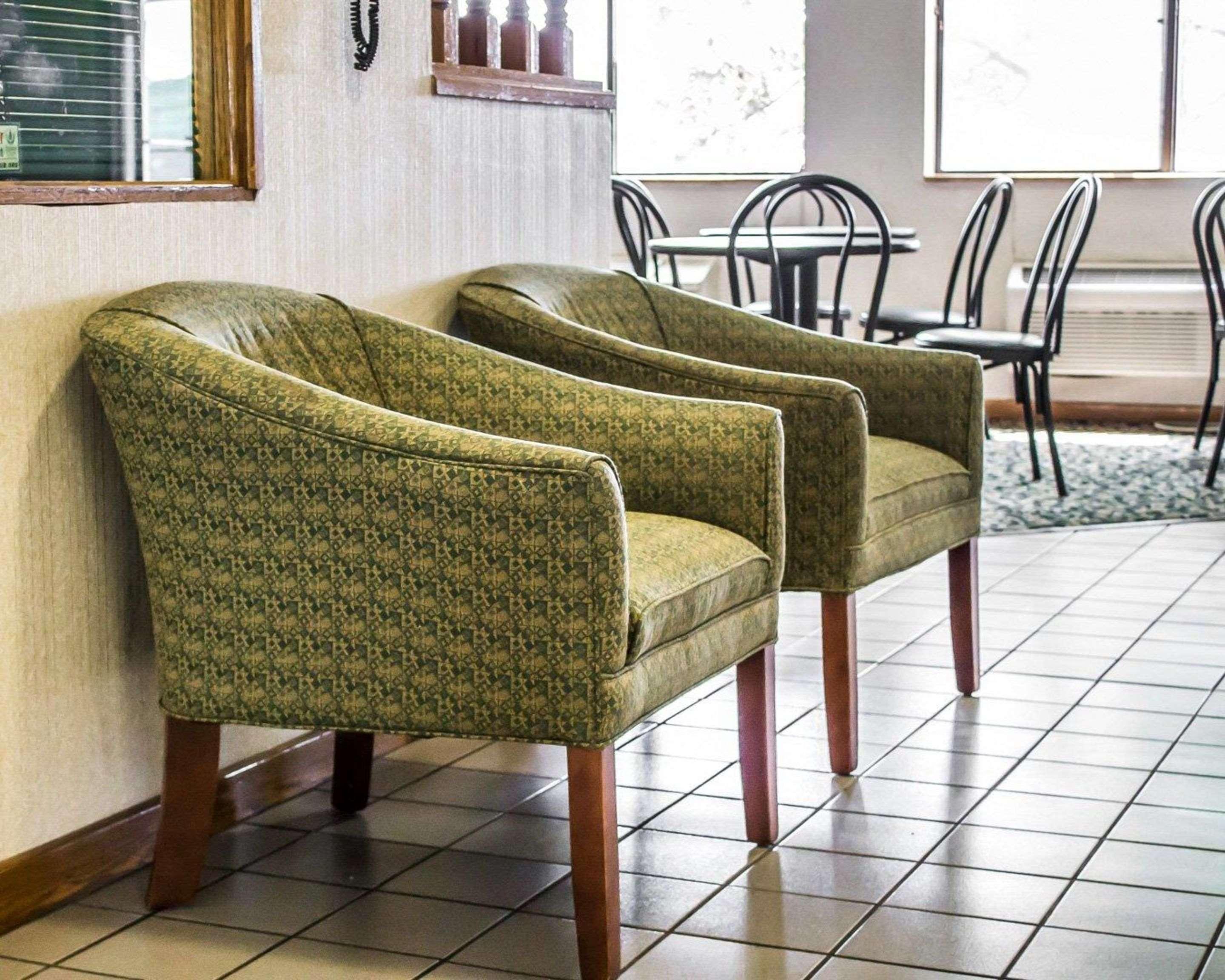 Inn Минокуа Екстериор снимка